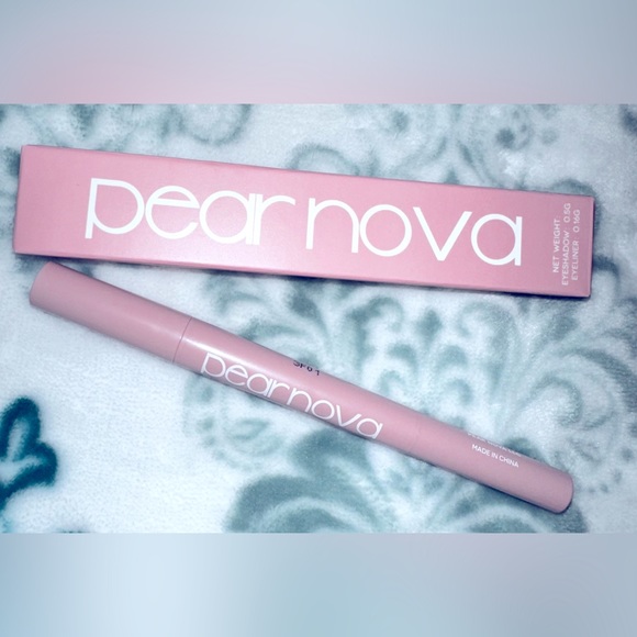 2/$25 PEAR NOVA DOUBLE CREAM EYESHADOW AND EYELINER PENCIL- BRAND NEW in the box - Picture 2 of 7
